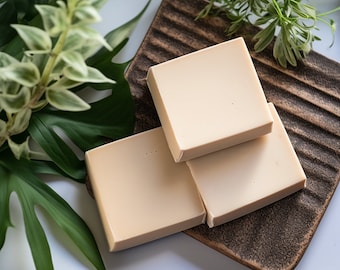 Jamaican Irish Moss Shampoo Bar with Black Castor Oil for Curly Hair Growth