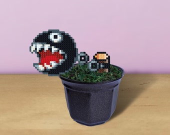 Chain Chomp Figurine in Pot (H: 5.11"), Super Mario Figure, Twitch Stream Desk Decor, 8 Bit Art, Gift for Super Mario Fan, Pixel Decoration