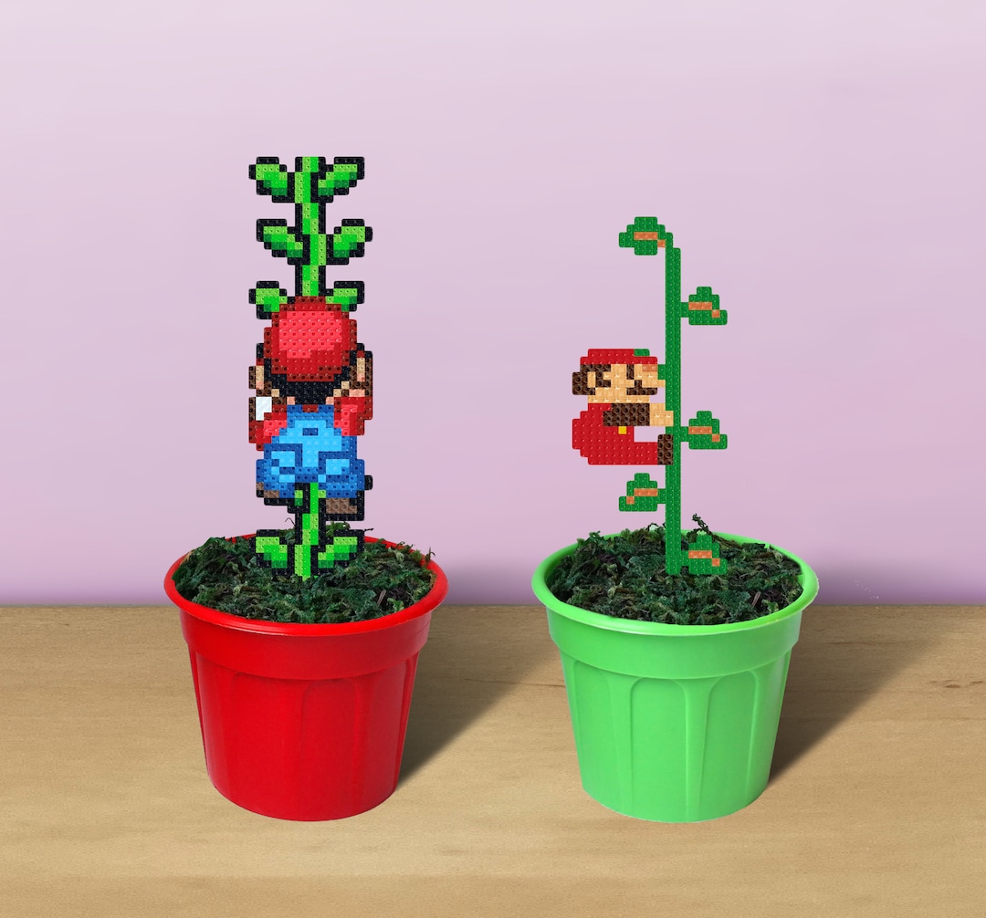 Super Mario Climbing Beanstalk Figurine in Pot, Super Mario Figure, Hama Beads, 8 Bit Art, Gift