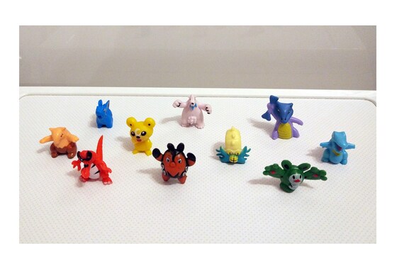 Small plastic pokemon figures 2025
