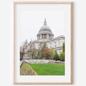 St Pauls Cathedral Print, Digital Download, London Photo Prints, Religious Wall Decor, Catholic Church Art Prints, England Photo, London Art