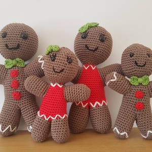 Gingerbread man family. Crochet soft toys. Christmas themed.