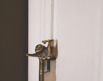Miniature Solid Brass Snail Magnetic Hinge Topper