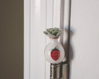 Strawberry Vase Succulent Magnetic Hinge Topper