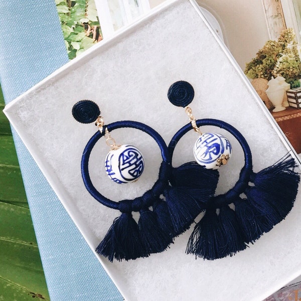 Rio Ultra-Light "Ginger Jar" / Chinoiserie Blue and White Beaded Tassel Earrings