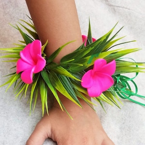 Conjunto de colares de pulso Plumeria (Kupe&#39;e ou Kupee) (2 unidades) - Cor de flor personalizada - para fantasia de dança, casamento, ocasião especial