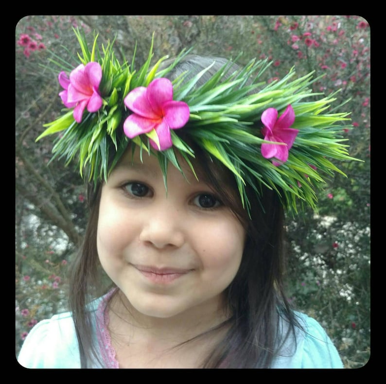 Moana Flower Crown screen accurate image 10