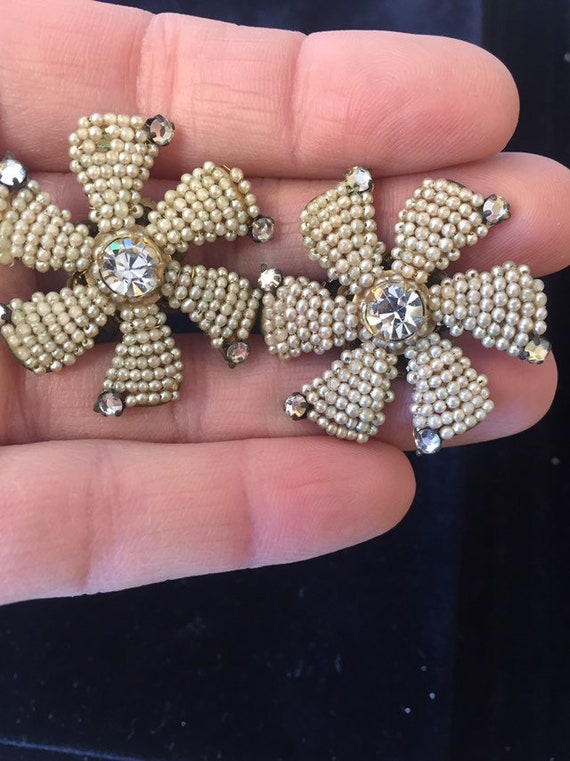 Miriam Haskell Necklace /& Earrings Demi Parure Set Cream Colored Lucite and Gold Tone