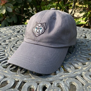 Wolf Dad hat