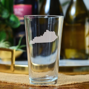 State of Kentucky Barware; Wildcat Glass Etching; University of Kentucky Glass; Paw Print; Lexington Kentucky Glasses; Frankfort; Louisville