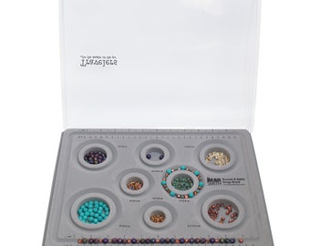 The Beadsmith Elements Bracelet & Anklet Design Bead Board –13.75 x 10.75 x 1 Inches – Removable Transparent Cover