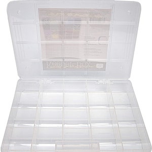 Small Plastic Storage Box With 15 Compartments 10cm X 17.5cm P00530 