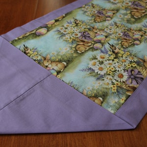 Springtime Baskets & Bunnies ~*~ Lavender Table Decor; Centerpiece; Table Runner