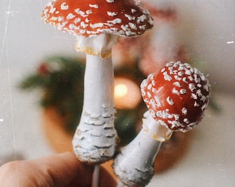 Set of 2 Miniature Polymer Mushroom Toadstool Autumn Decoration Plant Terrarium