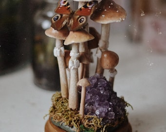 Mushroom & Amethyst Crystal Terrarium –  Under Glass Dome - Magic witchy decoration