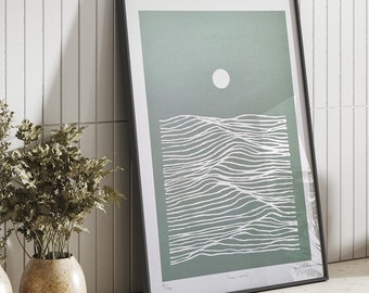Green Waves Seascape Art Print: Serene Home Decor
