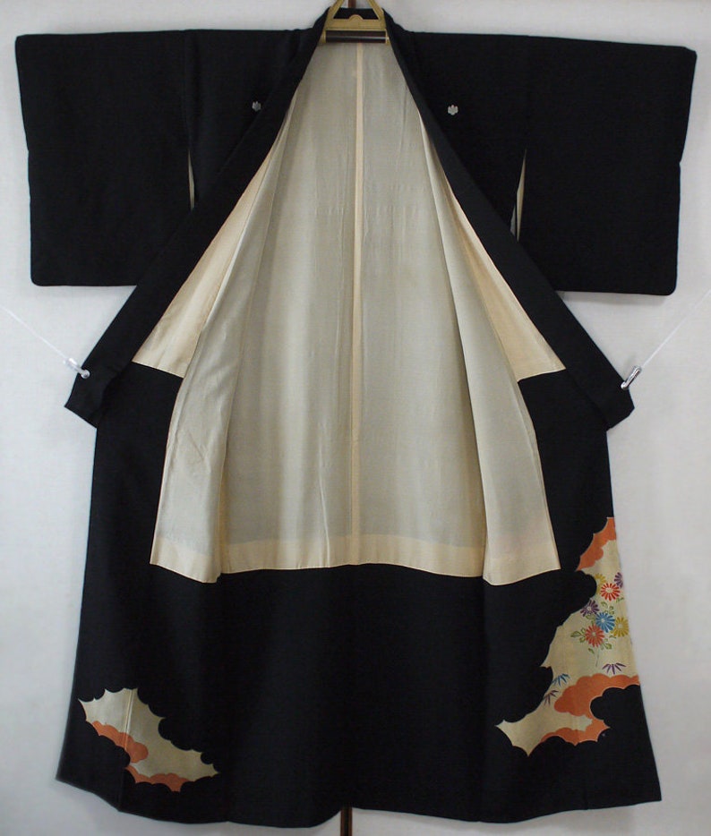 silk secondhand kimono peony black tomesode kuro-tomesode Japanese vintage formal kimono