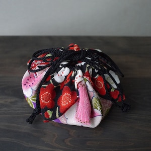 porte-monnaie kinchaku, petit sac kinchaku, petit sac à cordon, tissu japonais, réversible