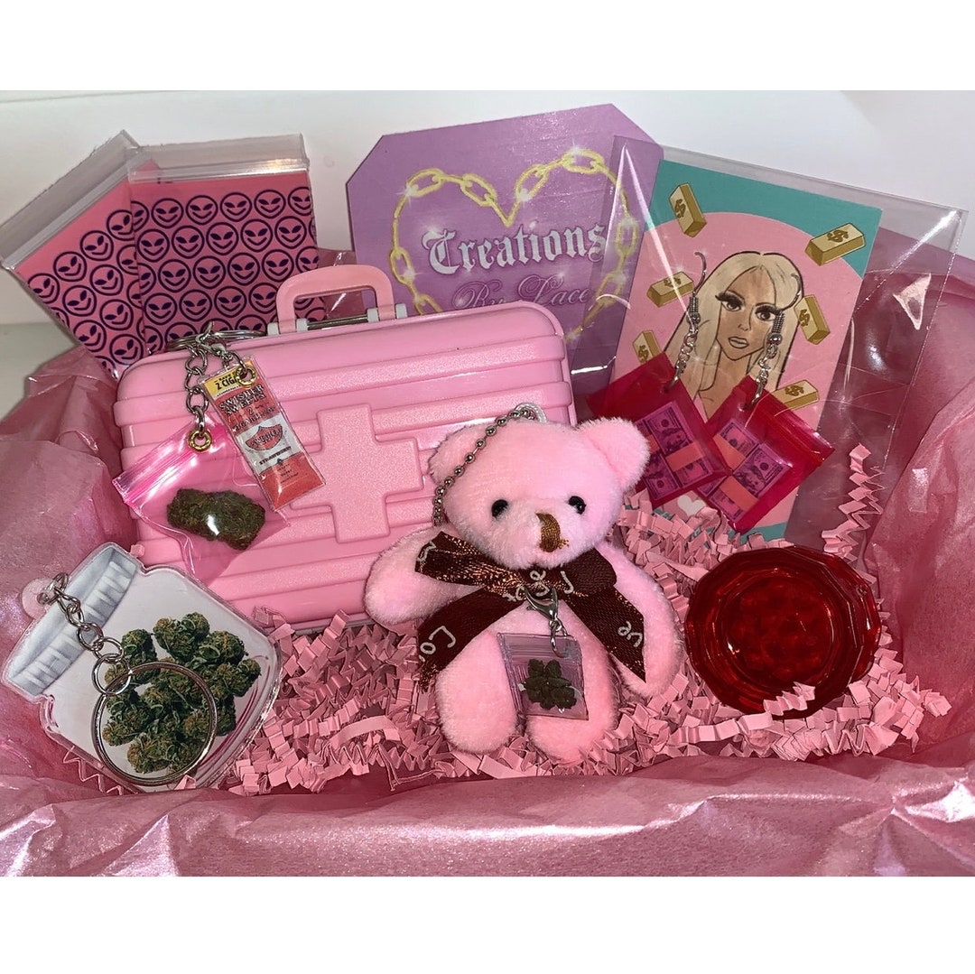 Pink 420 Bundle / Keychains / Money Bag Earrings - Etsy