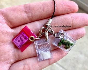 ¡Conjunto de dijes con cordones!