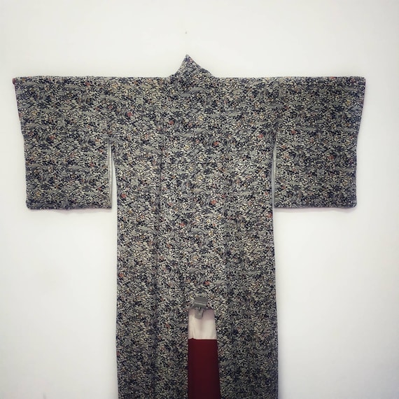 Vintage Japanese Kimono Abstract Art Design/ Silk