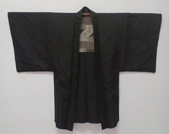 Vintage Kimono Haori Plain Art Design/ Silk Crepe Fabric/ Short Kimono/ Fits M-L
