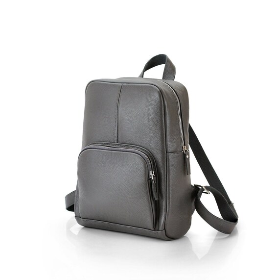 a4 backpack size