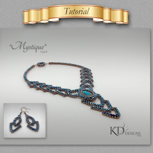 Peut inclure: Un collier et des boucles d'oreilles en perles dans un schéma de couleurs bleu sarcelle et bronze. Le collier présente une grande pierre précieuse bleu sarcelle au centre et un motif géométrique. Les boucles d'oreilles sont en forme de goutte et assorties au collier.