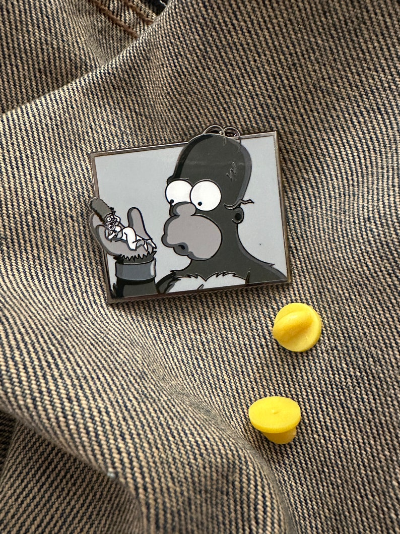 The Simpsons Treehouse of Horror Inspired Homer Kong Enamel Pin image 10