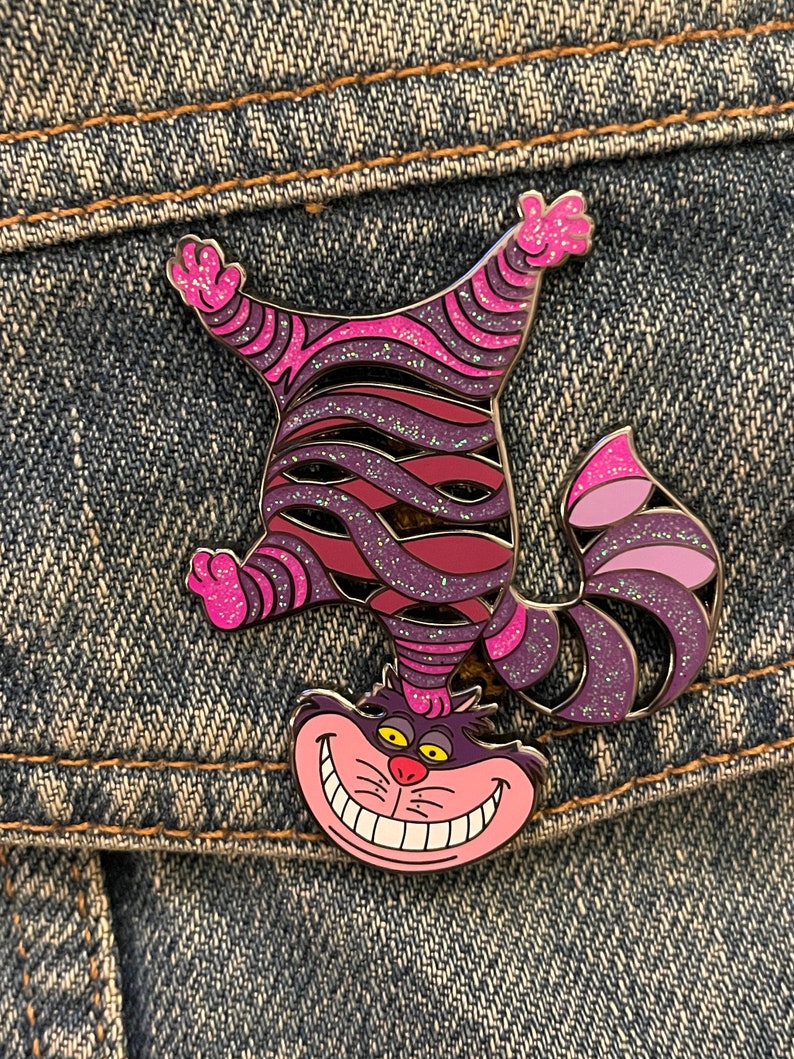 Alice in Wonderland's Cheshire Cat Head Stand Pin Hard Enamel/Glitter Variant image 5