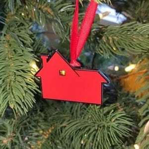 Alleen thuis geïnspireerd oplichtend huis kerstboomornament