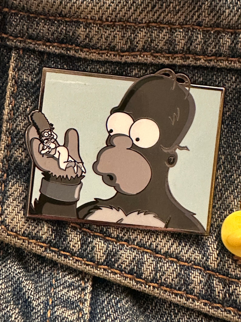 The Simpsons Treehouse of Horror Inspired Homer Kong Enamel Pin image 8