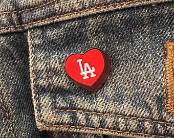 LA Sweethearts Emaille Pin: Wildfire Tierhilfe Spende