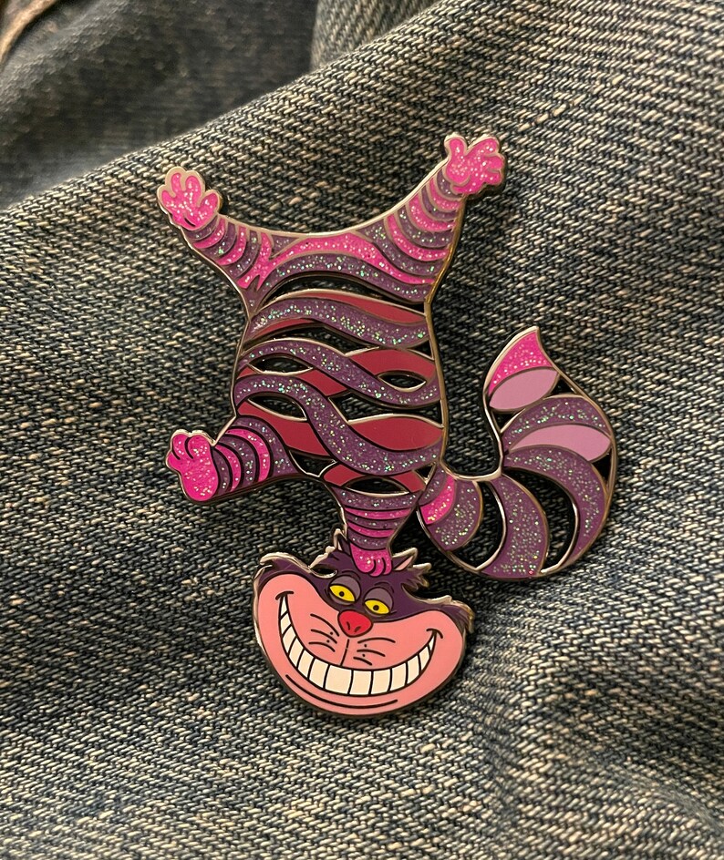 Alice in Wonderland's Cheshire Cat Head Stand Pin Hard Enamel/Glitter Variant image 8