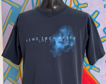 90s Nine Inch Nails The Fragile Promo T-Shirt. Made in USA - Size Large 22.25" x 27.5"