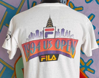 1994 Fila U.S. Open Flushing Meadows Chrysler Building Graphic Tennis Tee. Single Stitch. Made in USA - Size Medium 20" x 25.25"
