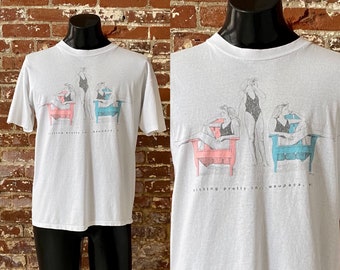 90s Metropolitan Museum of Art Souvenir T-shirt. Vintage 1990s 