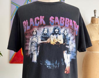 2001 Black Sabbath "Listen To Black Sabbath" Tee. Vintage 2001 Black Sabbath Ozzy Osbourne T-Shirt. Made in Mexico/USA - Large 21.5” x 28'