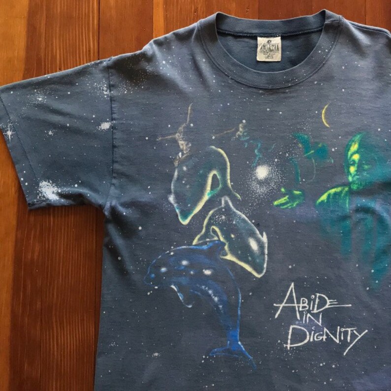 90er Jahre Reebok Life Is Short Play Hard T Shirt. Vintage 90s Reebok All Over Print Tee. Nike Adidas Reebok Sportswear. 90er Jahre Reebok Life Is Short Play Hard T Shirt. Vintage 90s Reebok All Over Print Tee. Nike Adidas Reebok Sportswear.
