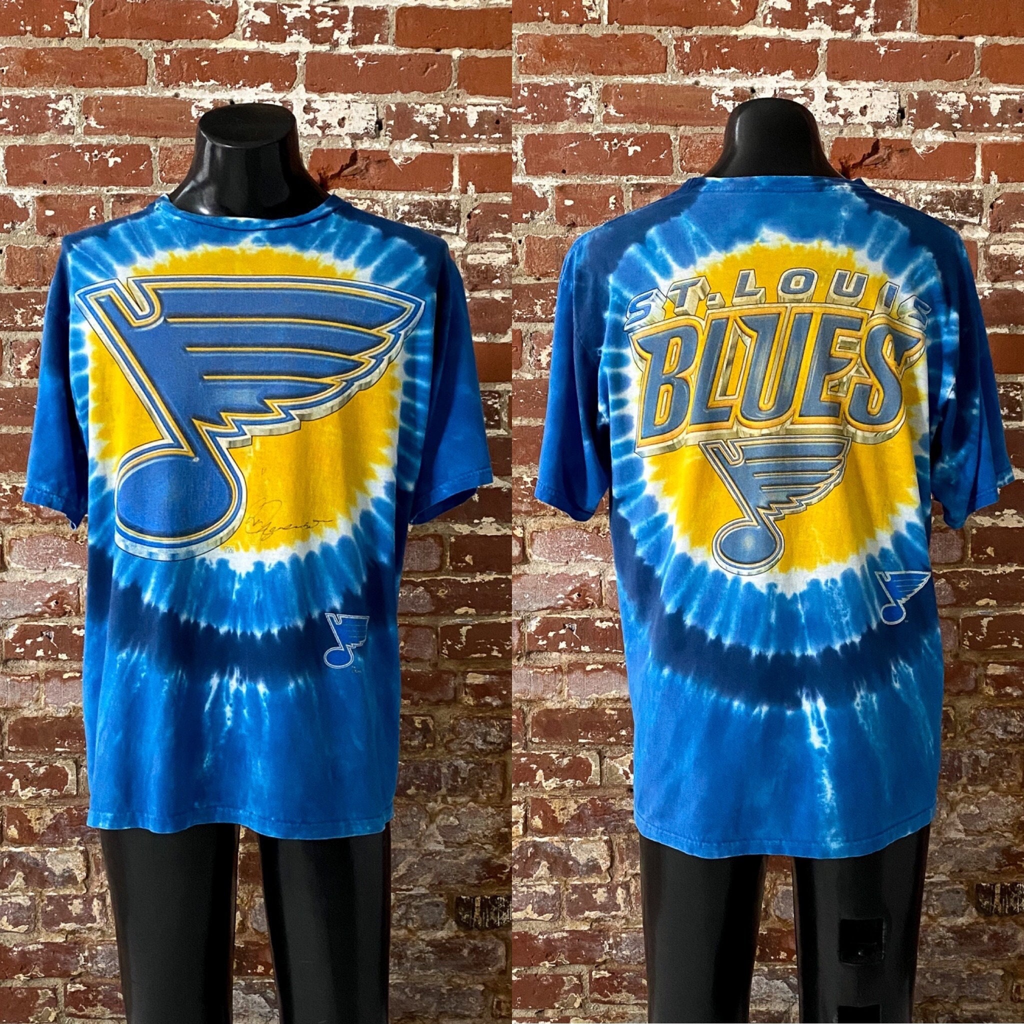 KoolThingTeez 90s/00s St. Louis Blues NHL T-Shirt. Vintage 1990s/2000s St. Louis Blues Liquid Blue Tie Dye Tee. Made in USA/Mexico - Large 22.5 x 29.5