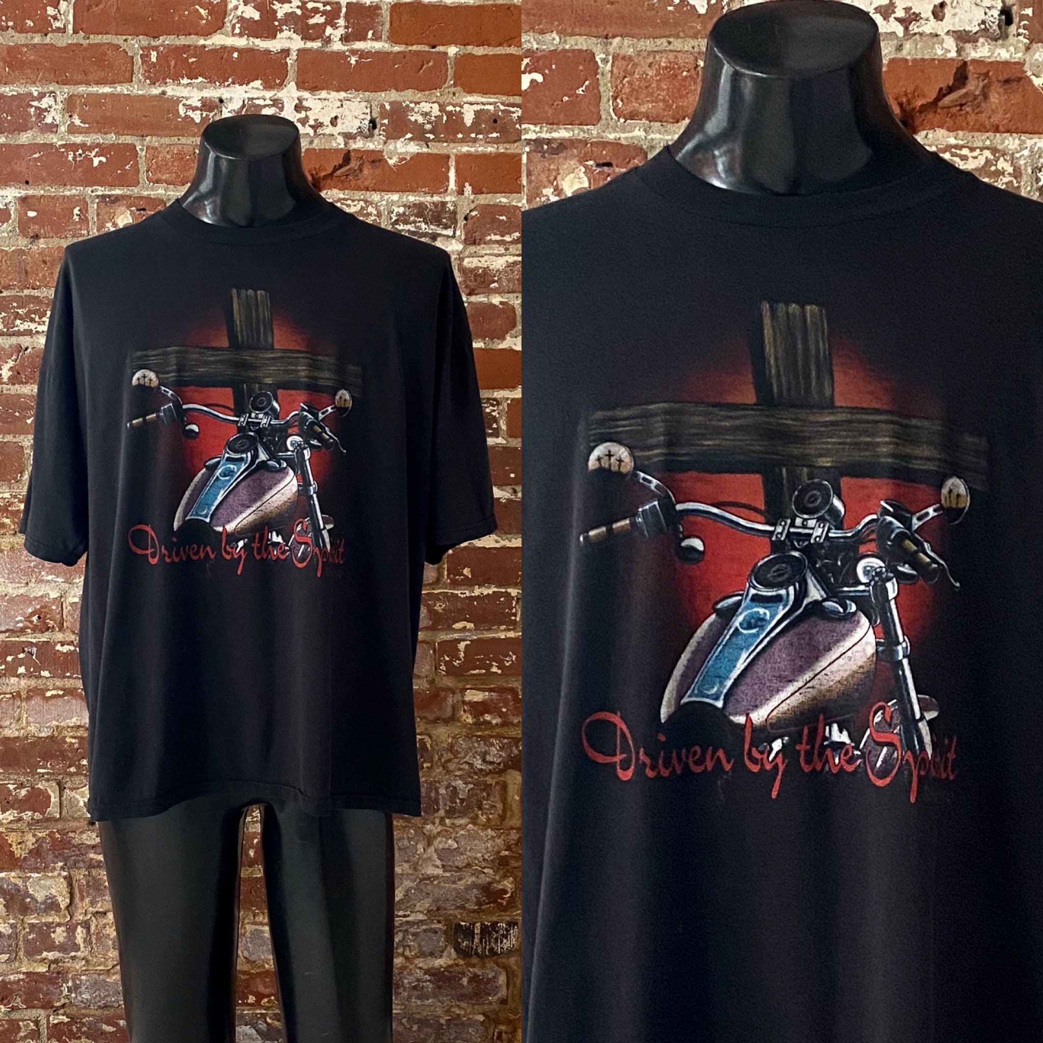 00s Driven by the Spirit Romans 8:9-10 Graphic Jesus T-shirt