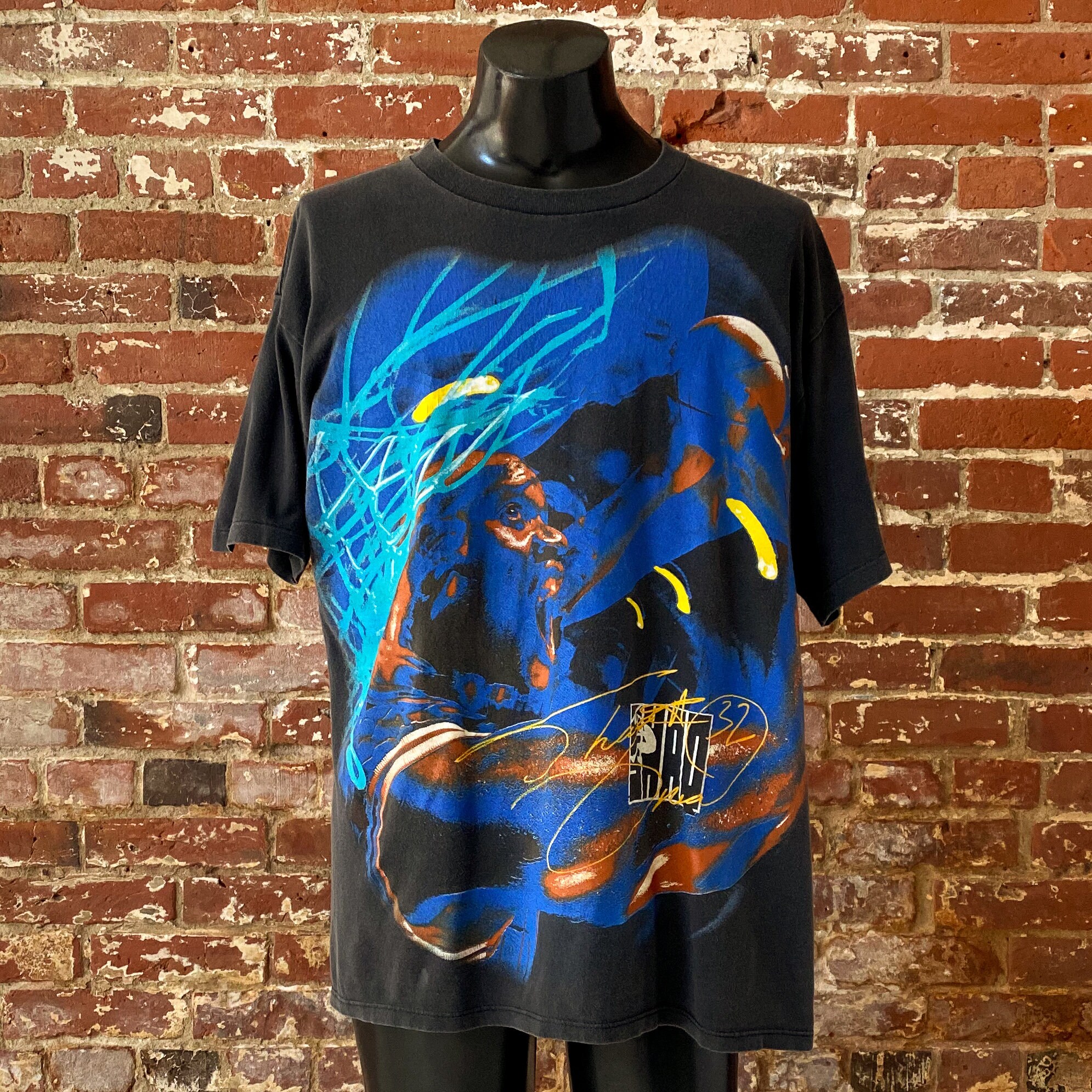 90s Shaq Reebok Big Print Art T-shirt. Vintage 1990s Shaq Reebok