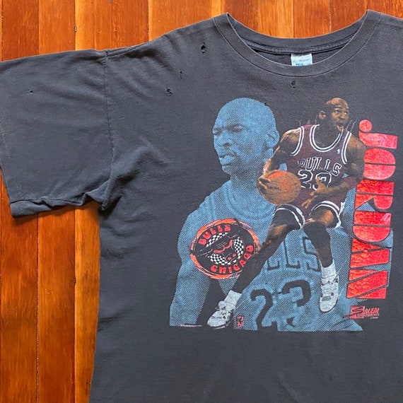 90s Michael Jordan Chicago Bulls NBA T-Shirt. Thra
