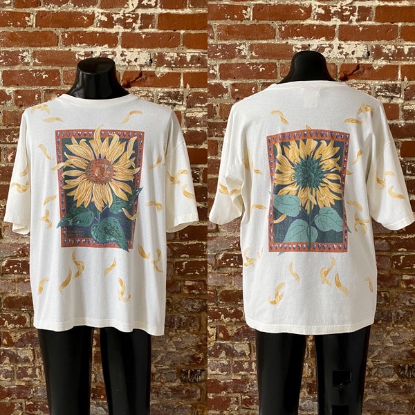 90s Sunflower Illustration All Over Print T-Shirt. Vintage 1990s Northern Reflections Sunflower Tee. Made in Canada - XL 24.5" x 28"