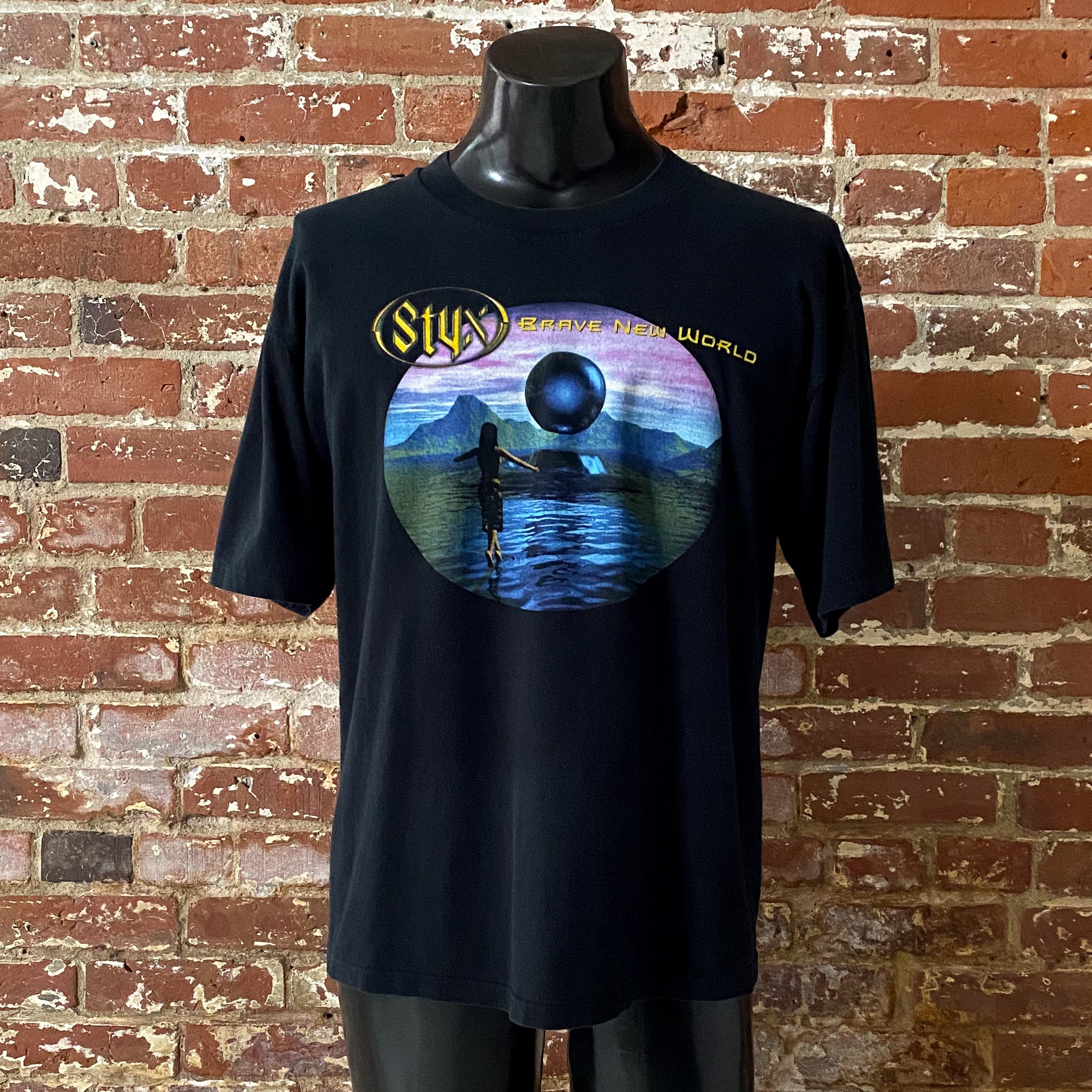 2000/2001 Styx Brave New World World Tour T-shirt. Vintage 00s