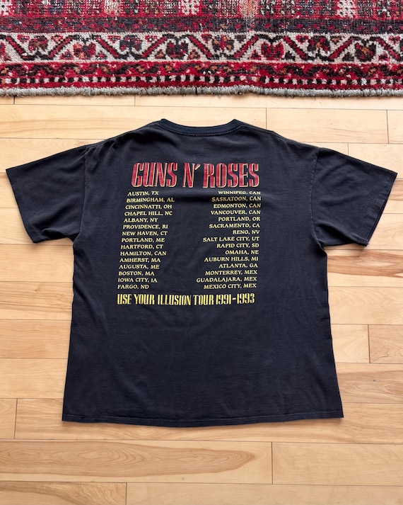 90s Guns N' Roses Use Your Illusion Tour T-shirt. Vintage 1992