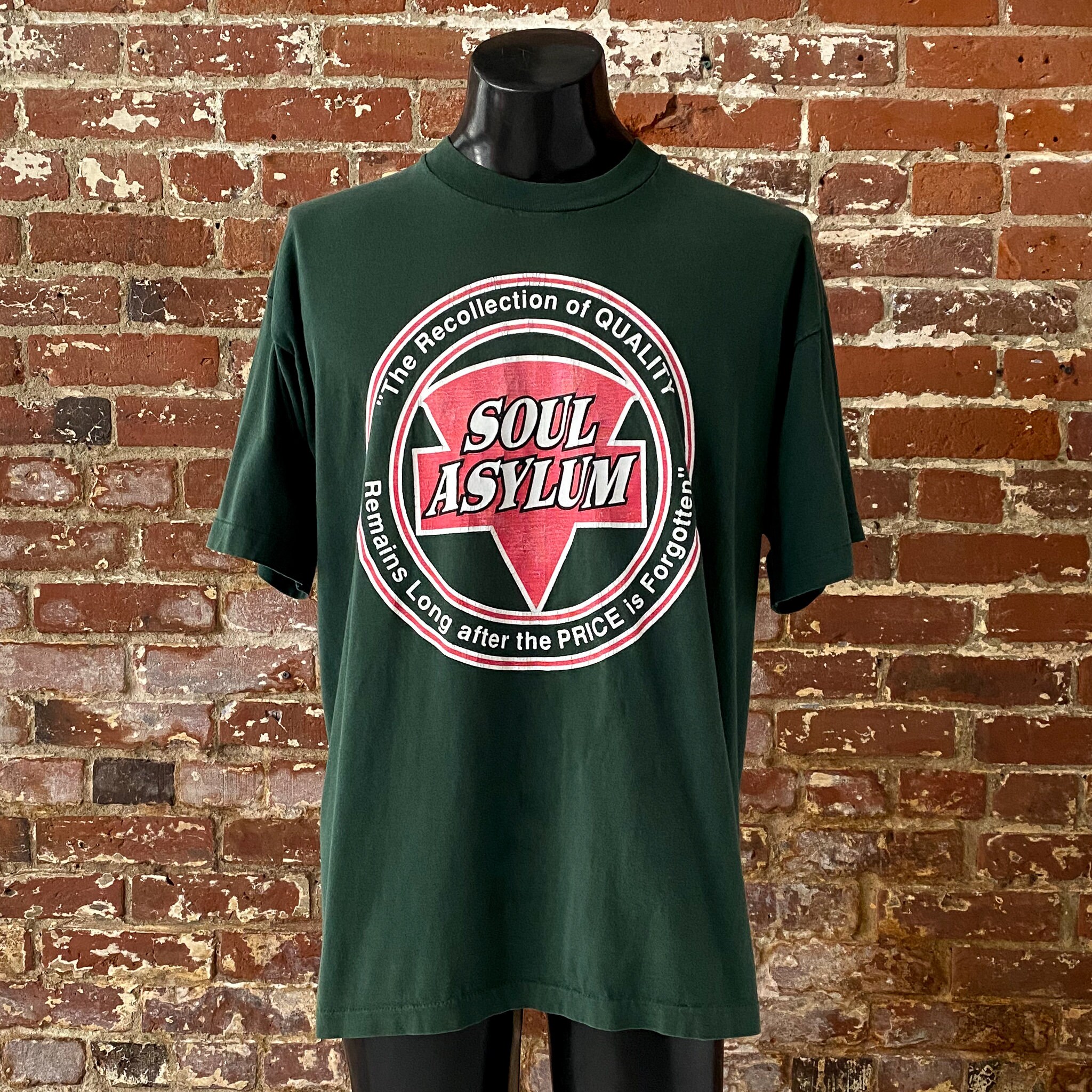 90s Soul Asylum Grave Dancers Union Tour T-shirt. Vintage 90s Soul Asylum Grave Dancers Union Tour T-shirt. Vintage