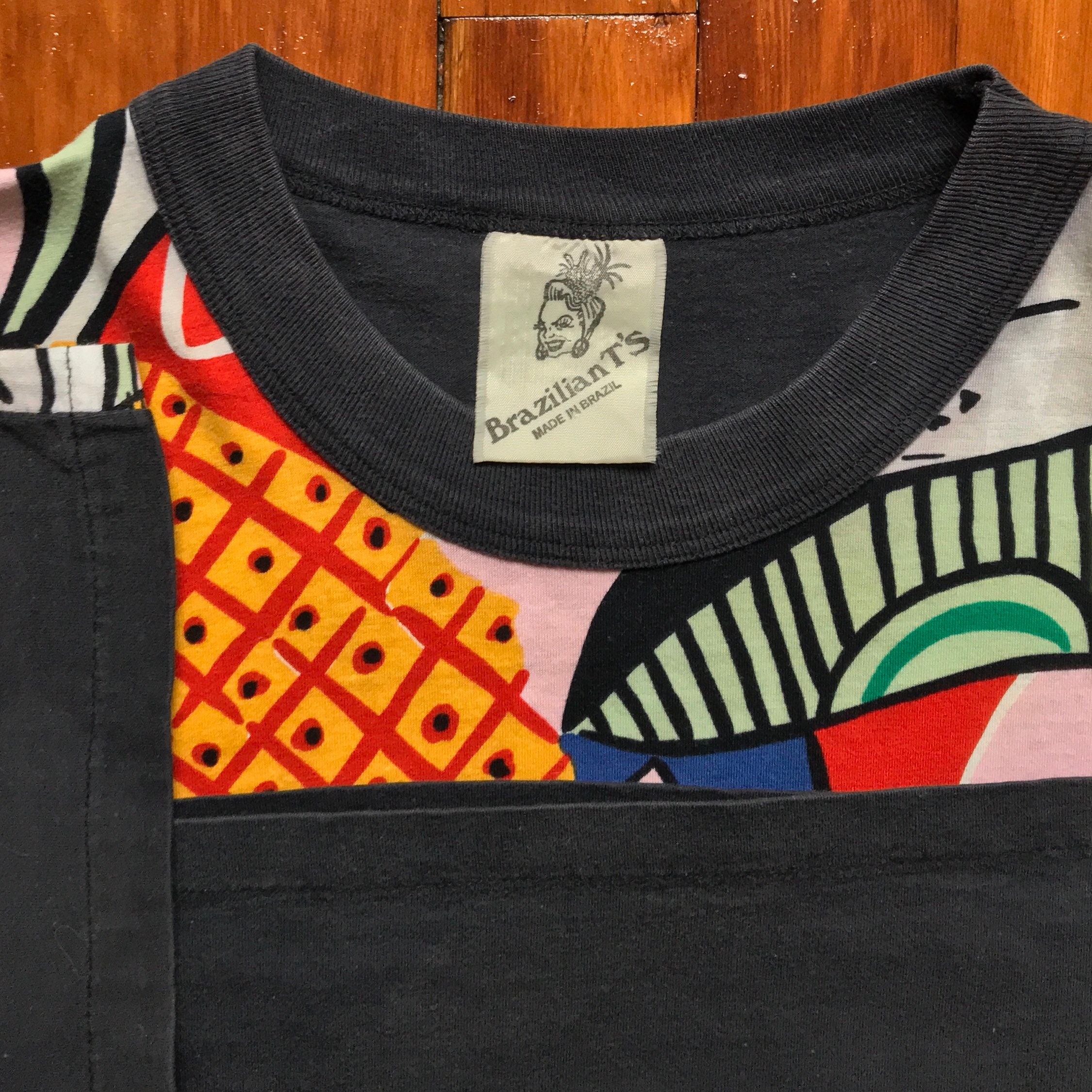 90年代のピカソ全面プリントアートTシャツ。希少な1990年代の