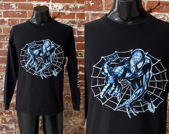 2002 Spider-Man Movie Promo T-Shirt. Vintage 00s Spiderman 3-Sided Print Long Sleeve Shirt. Made in Honduras/USA - Medium 20.5" x 28"