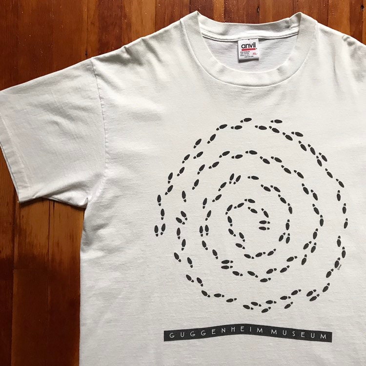 90s Guggenheim Museum Souvenir T-shirt. Vintage 1990s New York  